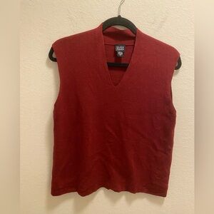 Versatile Eileen Fisher Red V-Neck Vest / Top